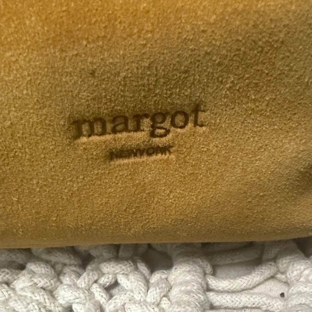 NWT- Margot New York Suede Leather Tan Shoulder Hobo Bag. New With Tags. - Picture 4 of 16